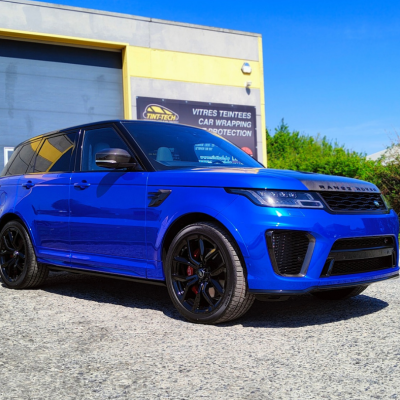 Range Rover Sport SVR - Protection de carrosserie complète sur l'extérieur de la carrosserie ainsi que sur les pièces intérieurs en fibre de carbone 