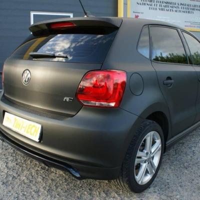 Polo - Car Wrapping en Noir Matte